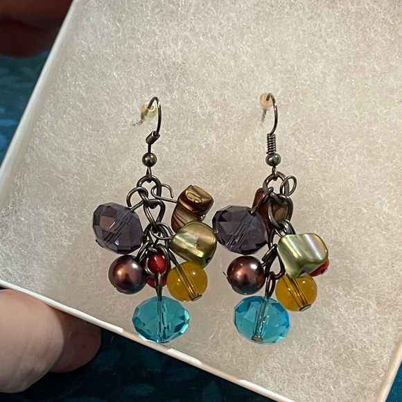 Beautiful Premier Designs Spectrum Earrings - Picture 2 of 3